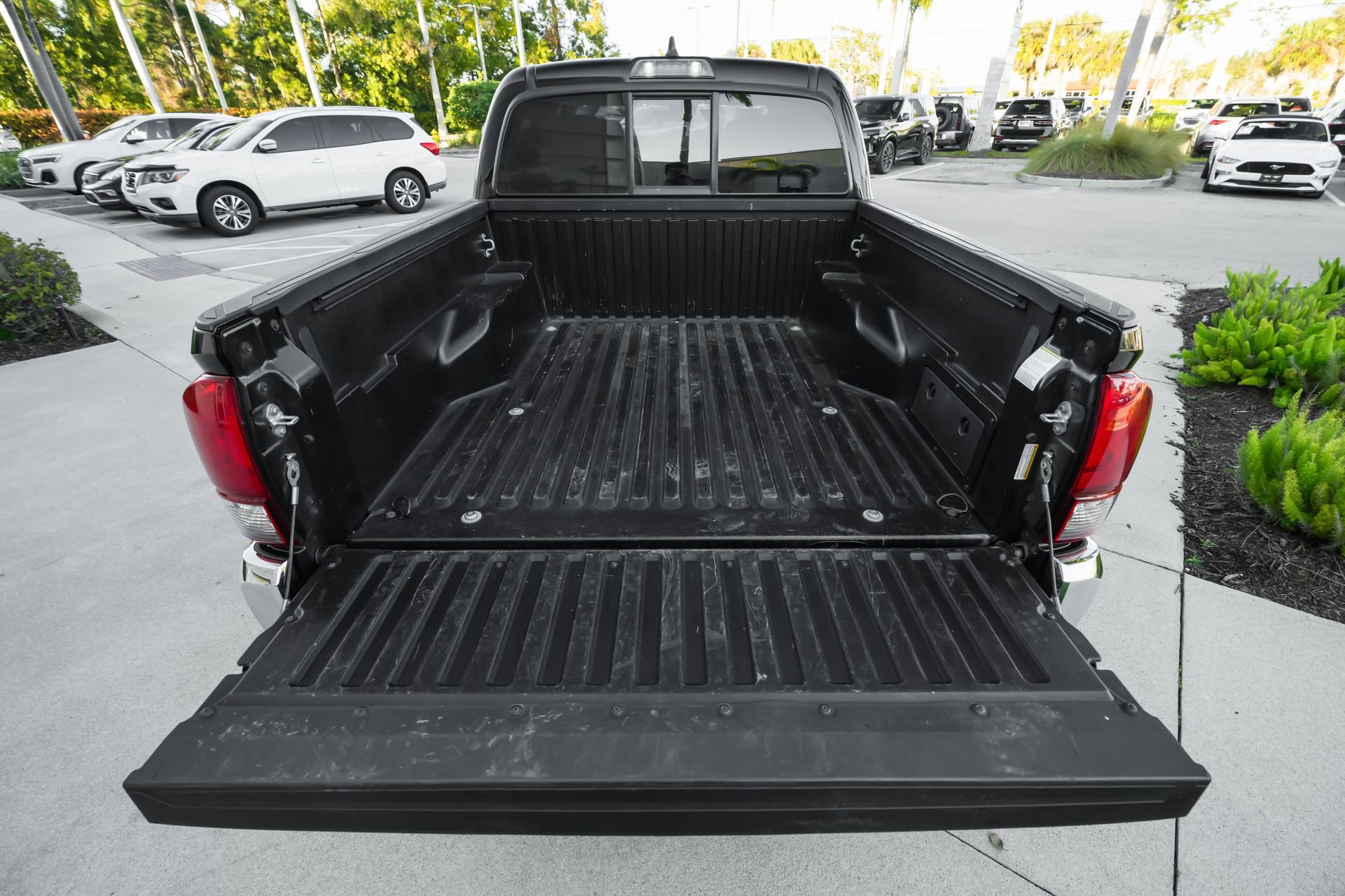Used 2023 Toyota Tacoma SR5 image 40