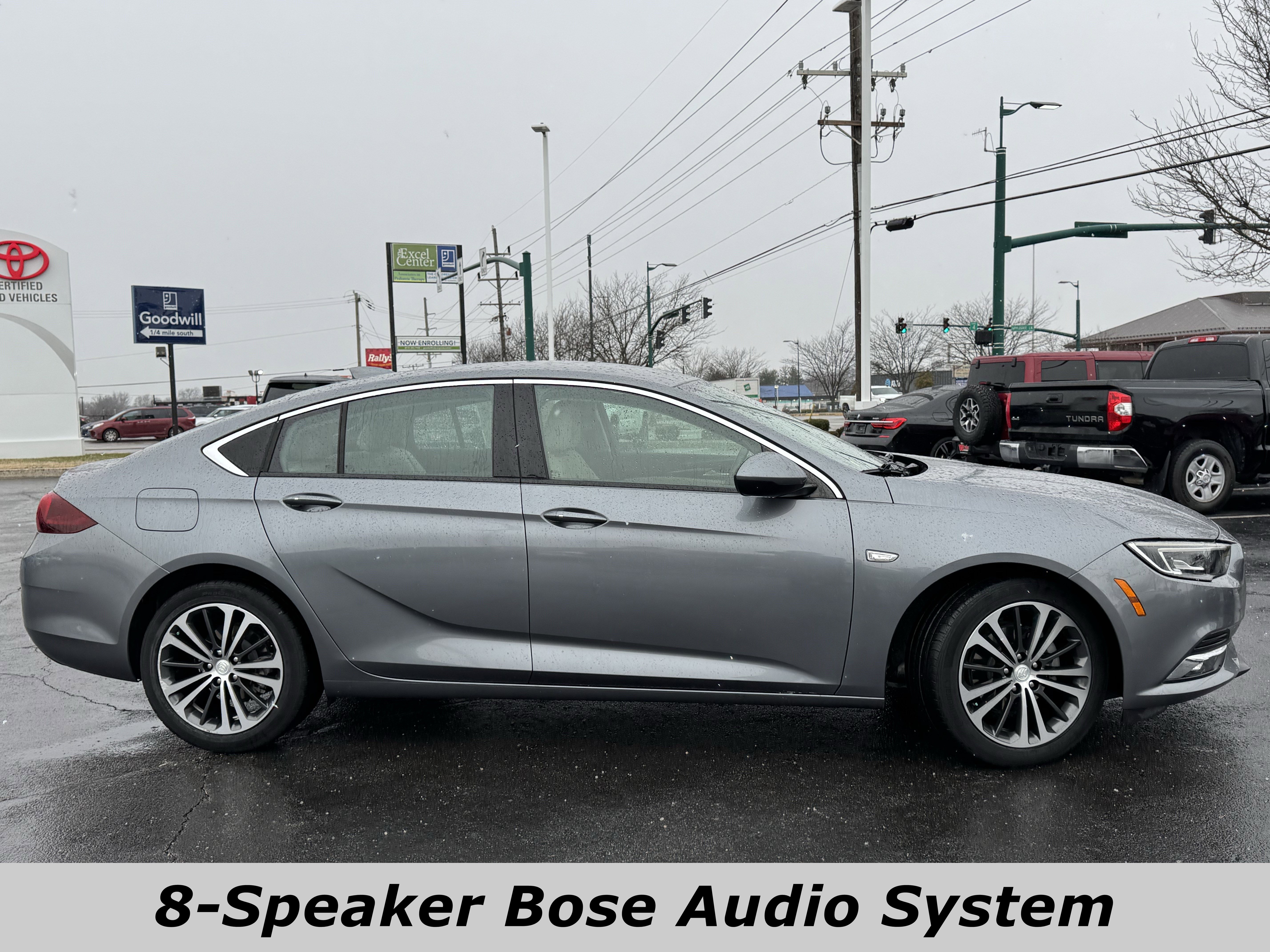 Used 2020 Buick Regal Essence image 2