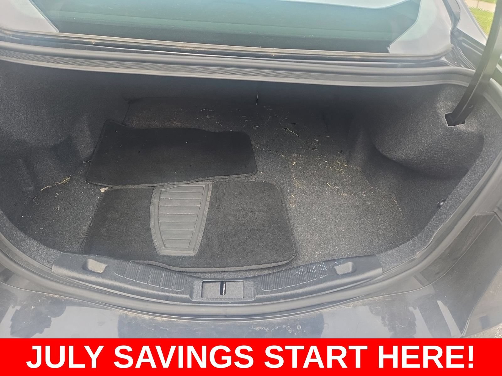 Used 2020 Ford Fusion SE FWD image 19