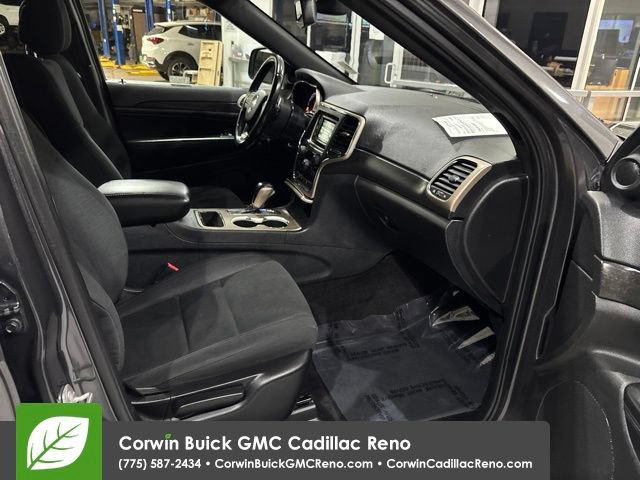 Used 2016 Jeep Grand Cherokee Laredo w/ Quick Order Package 23E AWD/4WD image 15