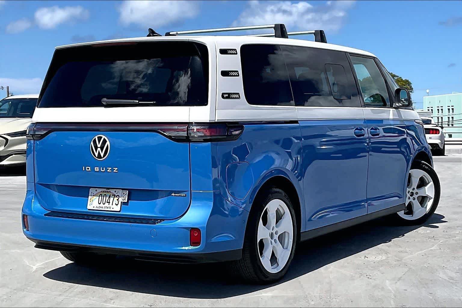 Used 2025 Volkswagen ID. Buzz 1st Edition AWD/4WD image 22
