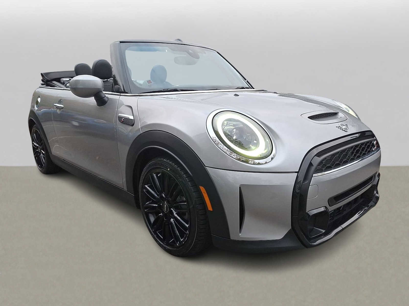 Used 2024 MINI Cooper S image 3