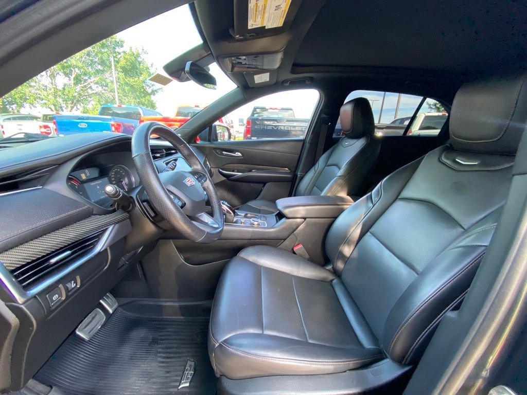 Used 2021 Cadillac XT4 Sport w/ Sun And Sound Package AWD/4WD image 28