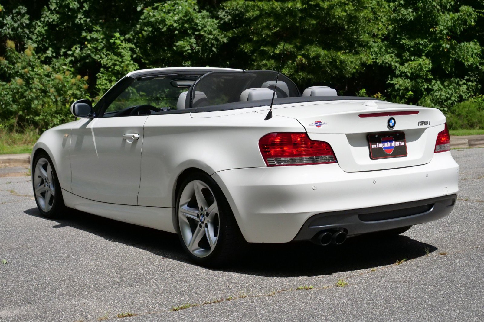 Used 2011 BMW 135i Convertible RWD image 7