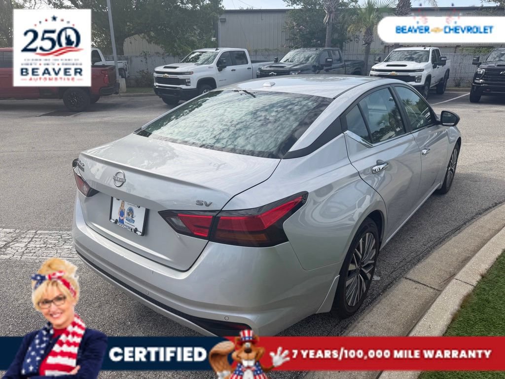 Used 2024 Nissan Altima 2.5 SV FWD image 4