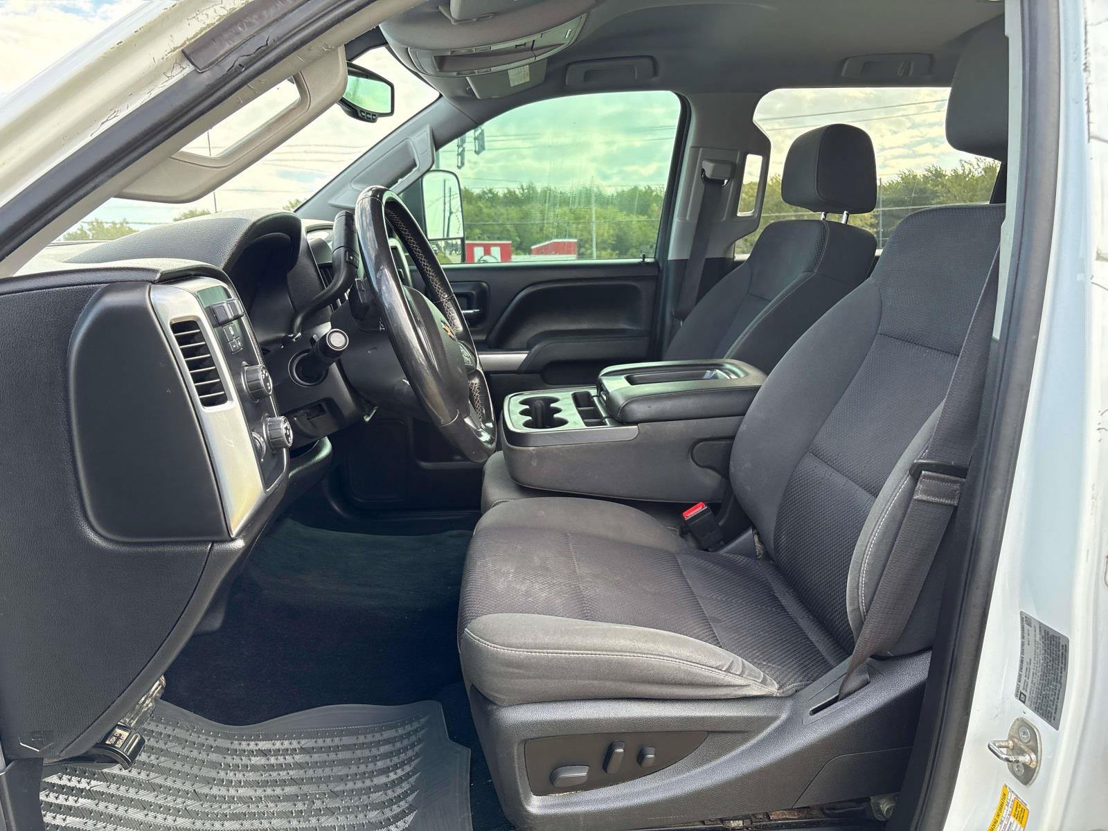 Used 2015 Chevrolet Silverado 3500 LT w/ LT Convenience Package AWD/4WD image 10