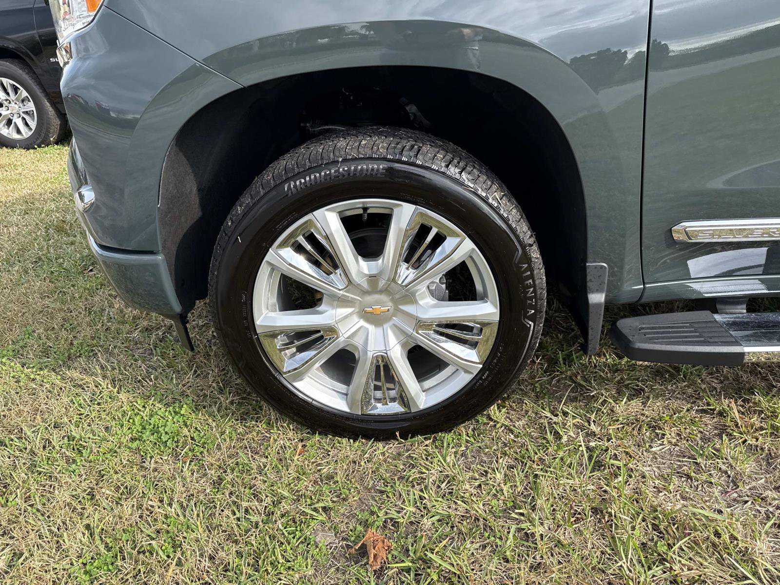 Used 2026 Chevrolet Silverado 1500 High Country w/ High Country Premium Package image 9