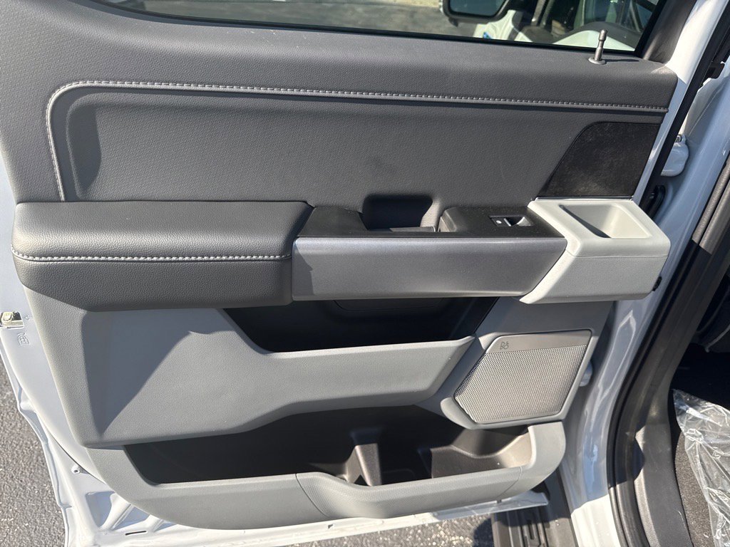 New 2025 Ford F150 Lightning Flash image 20