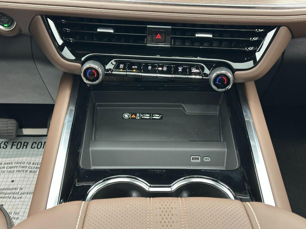 New 2026 Chevrolet Suburban High Country image 11