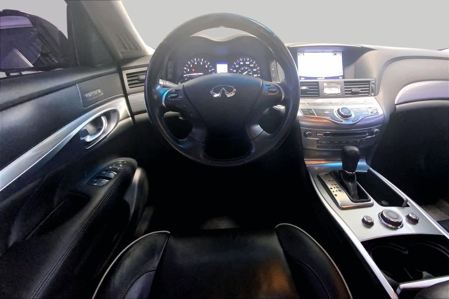 Used 2019 INFINITI Q70 L 3.7 AWD/4WD image 5