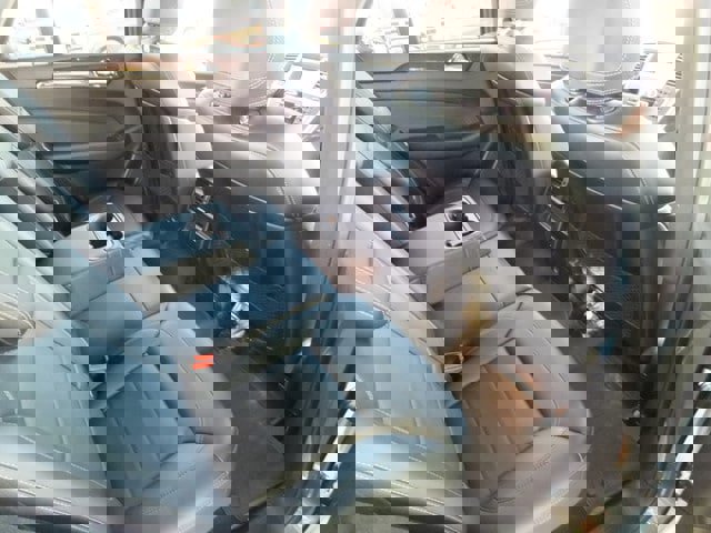 Used 2012 Mercedes-Benz ML 350 BlueTEC 4MATIC image 23