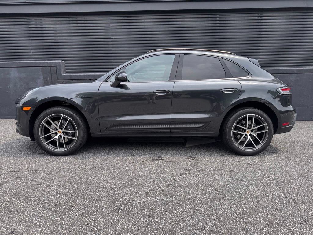 Certified 2026 Porsche Macan AWD/4WD image 2