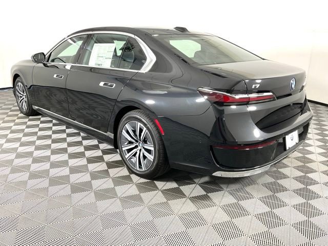 Used 2024 BMW i7 eDrive50 RWD image 4