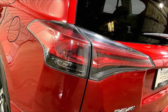 Used 2017 Toyota RAV4 XLE w/ Plus Special Value Package AWD/4WD image 8