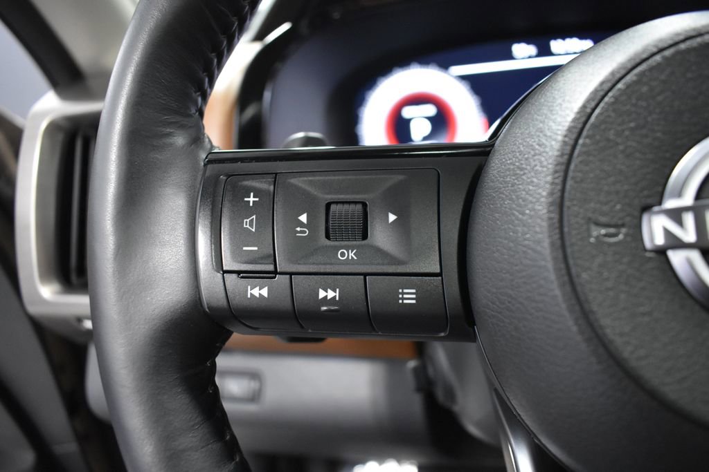 Certified 2023 Nissan Pathfinder Platinum AWD/4WD image 30