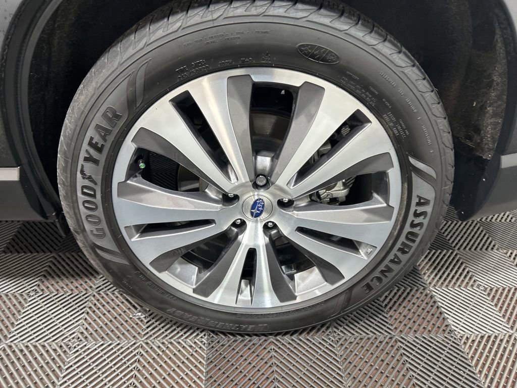 Used 2020 Subaru Ascent Limited w/ Technology Package image 31