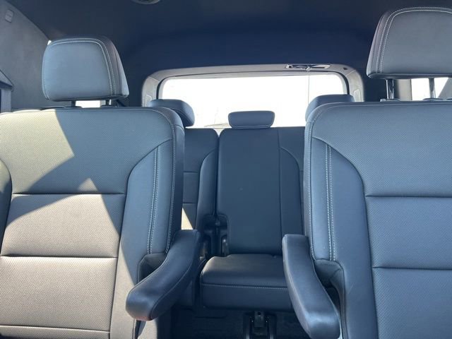 Used 2025 Chevrolet Traverse LT AWD/4WD image 35