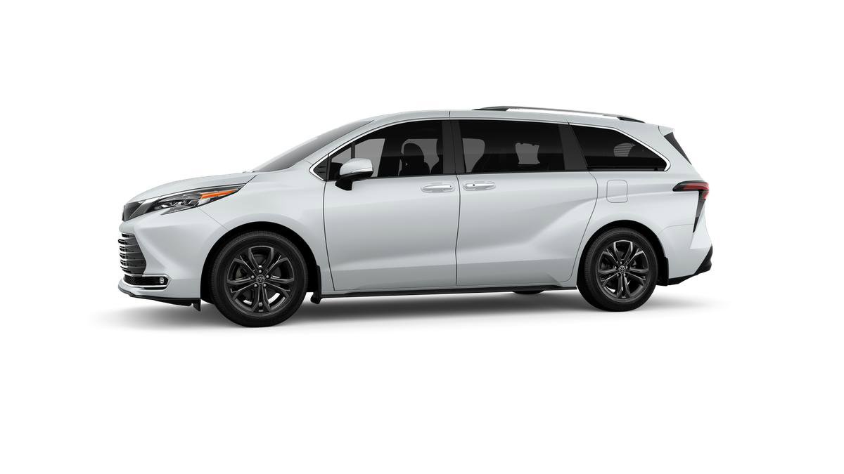 New 2026 Toyota Sienna Platinum AWD/4WD image 3