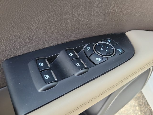 Certified 2023 Lincoln Nautilus Reserve FWD image 10