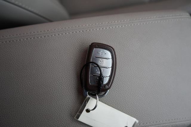 Used 2019 Hyundai Sonata Limited image 27