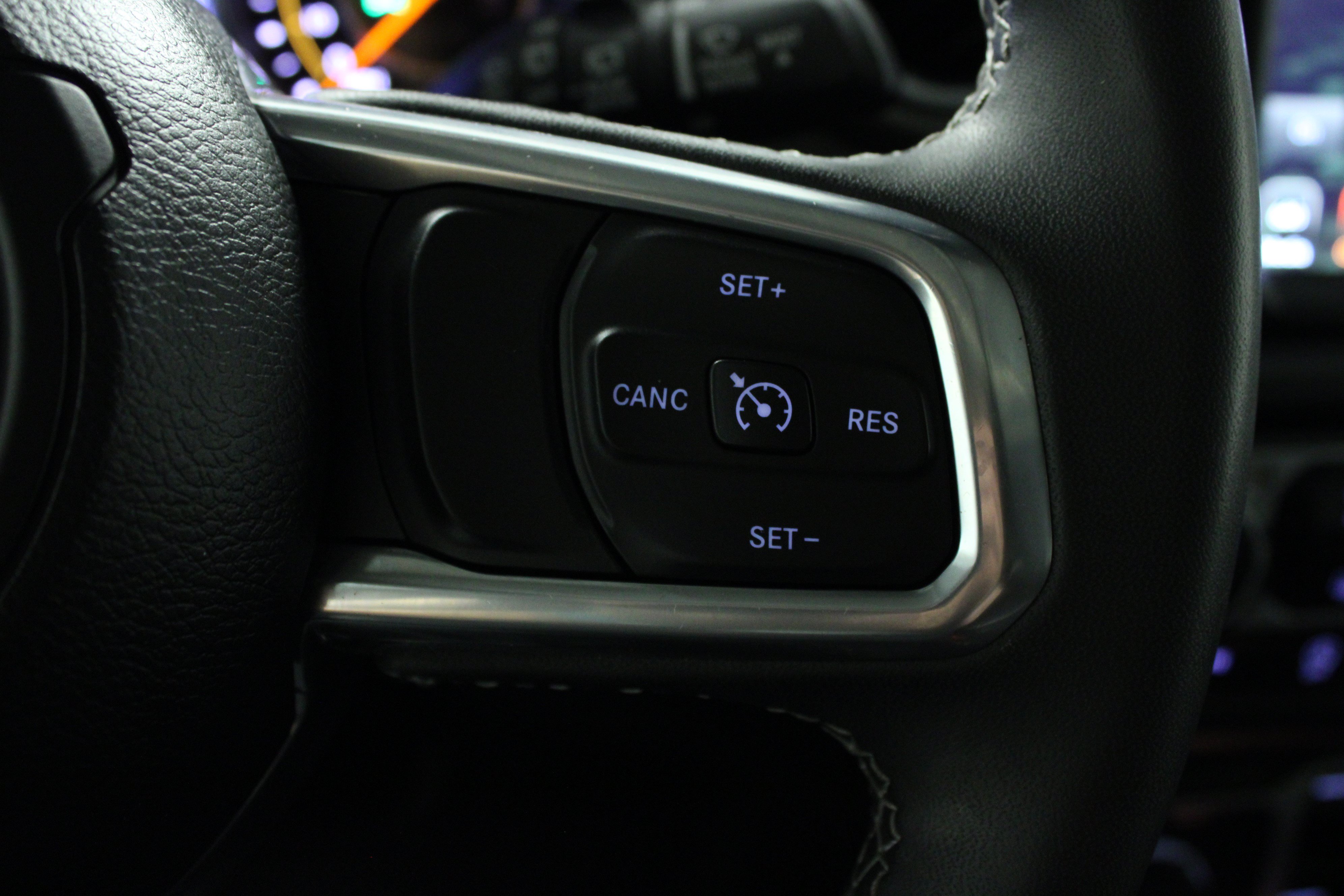 Used 2023 Jeep Wrangler Unlimited Sahara AWD/4WD image 21