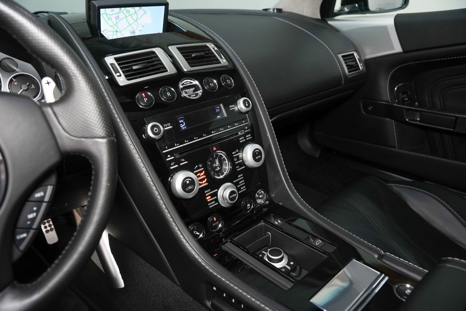 Used 2010 Aston Martin DBS Coupe image 38