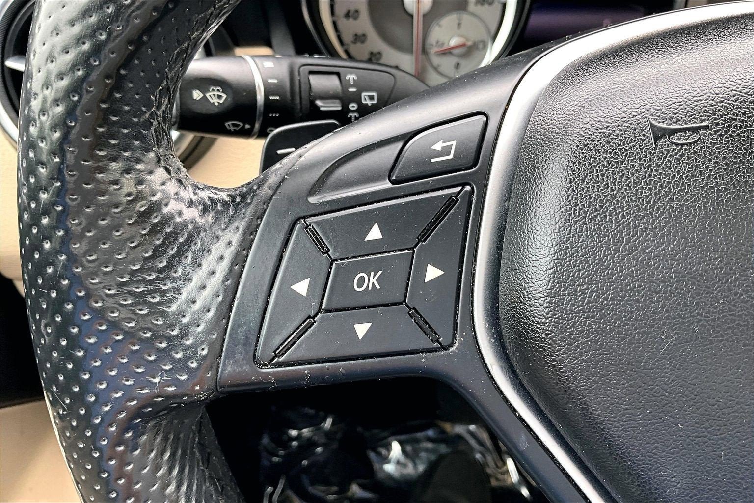 Used 2015 Mercedes-Benz GLA 250 4MATIC image 16
