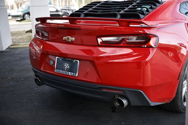 Used 2018 Chevrolet Camaro SS image 9