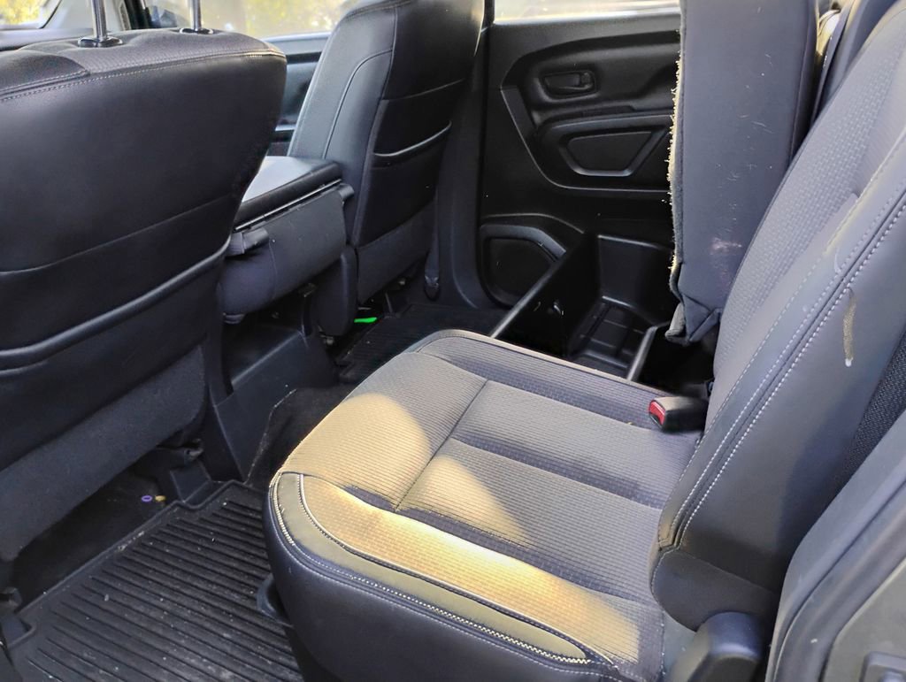 Used 2017 Nissan Titan S RWD image 5