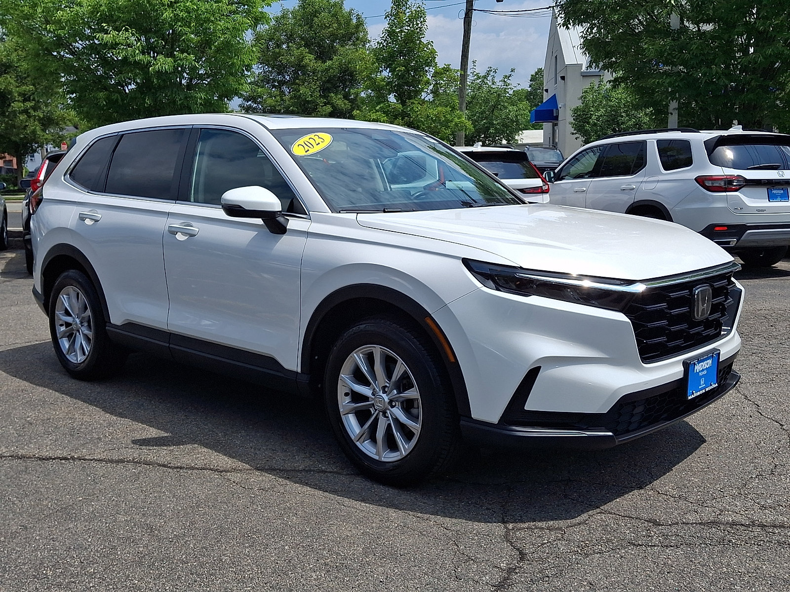 Used 2023 Honda CR-V EX image 3