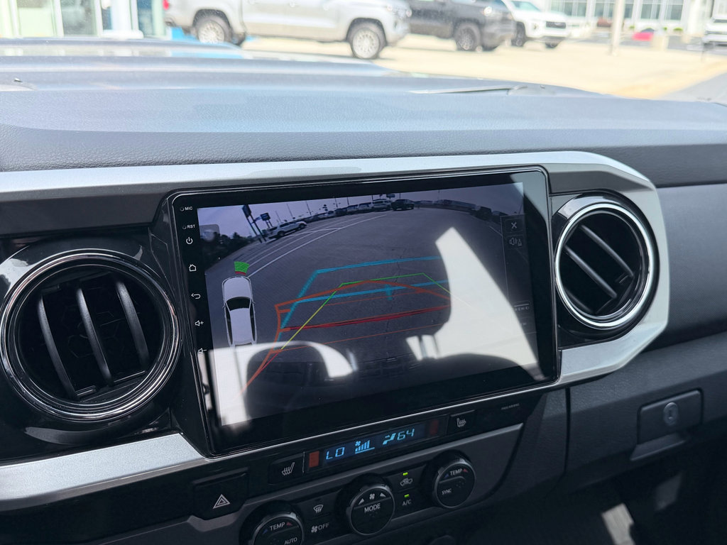 Used 2020 Toyota Tacoma TRD Sport w/ TRD Premium Sport Package RWD image 18