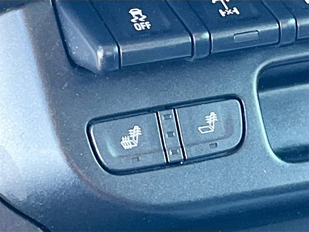 Used 2022 Chevrolet Colorado ZR2 w/ ZR2 Dusk Special Edition image 21