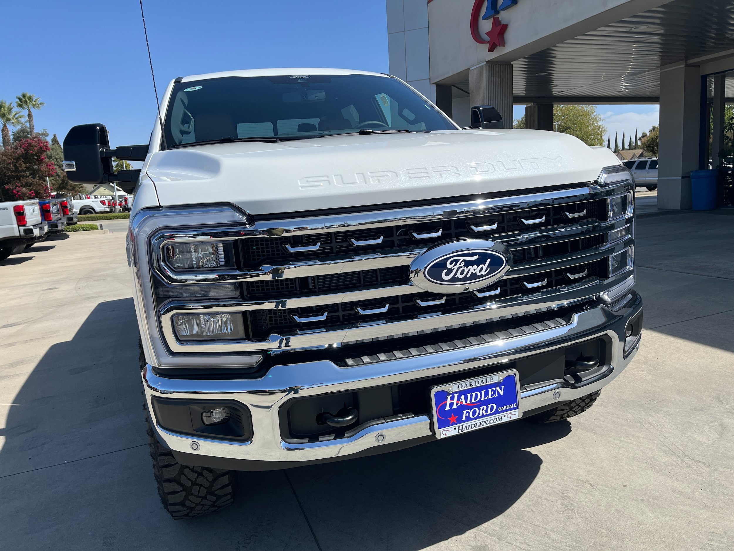 New 2027 Ford F250 Lariat w/ Tremor Off-Road Package AWD/4WD image 4