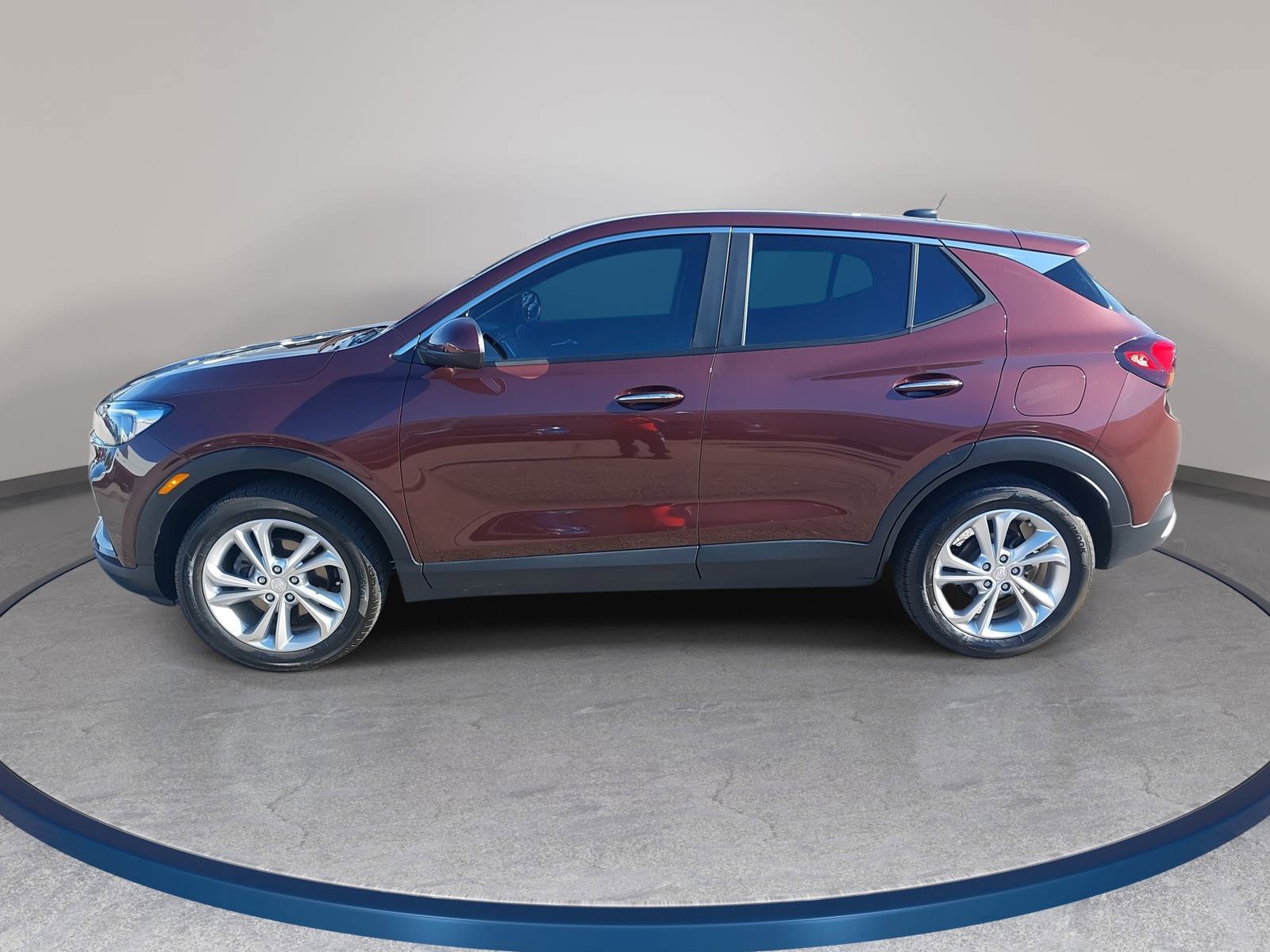 Used 2023 Buick Encore GX Preferred w/ Cold Weather Comfort Package FWD image 8