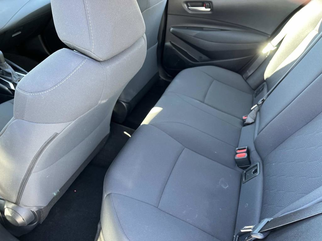 Used 2020 Toyota Corolla LE image 17