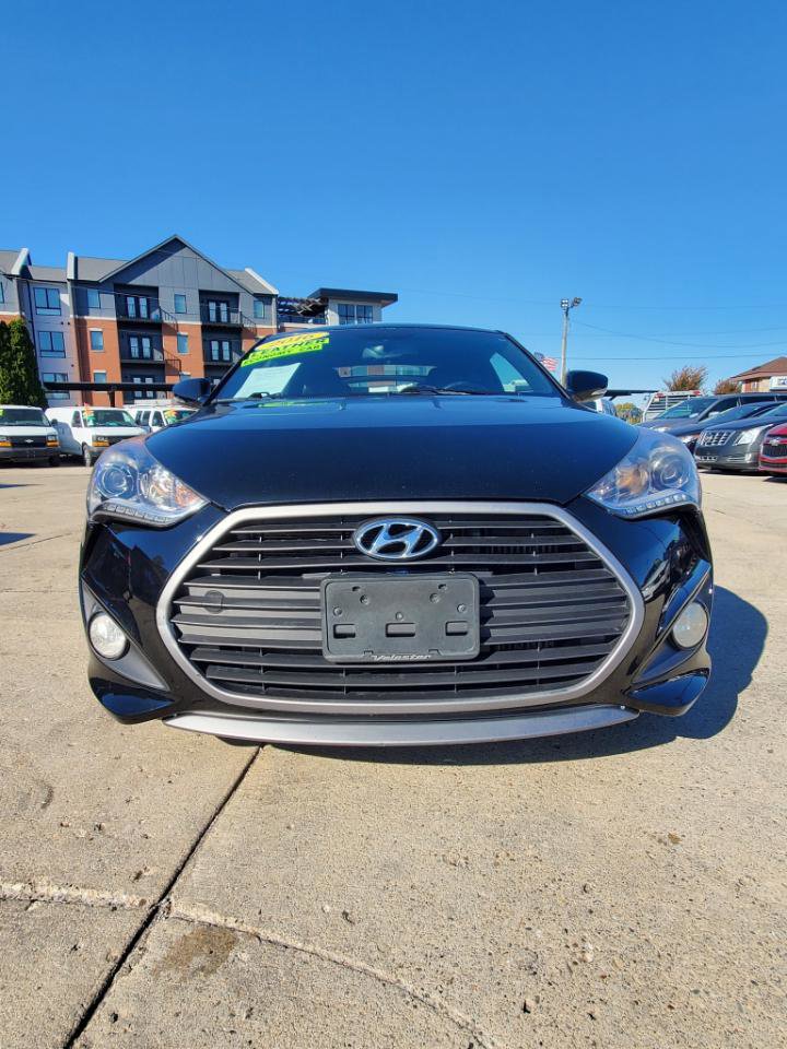 Used 2016 Hyundai Veloster Turbo FWD image 2