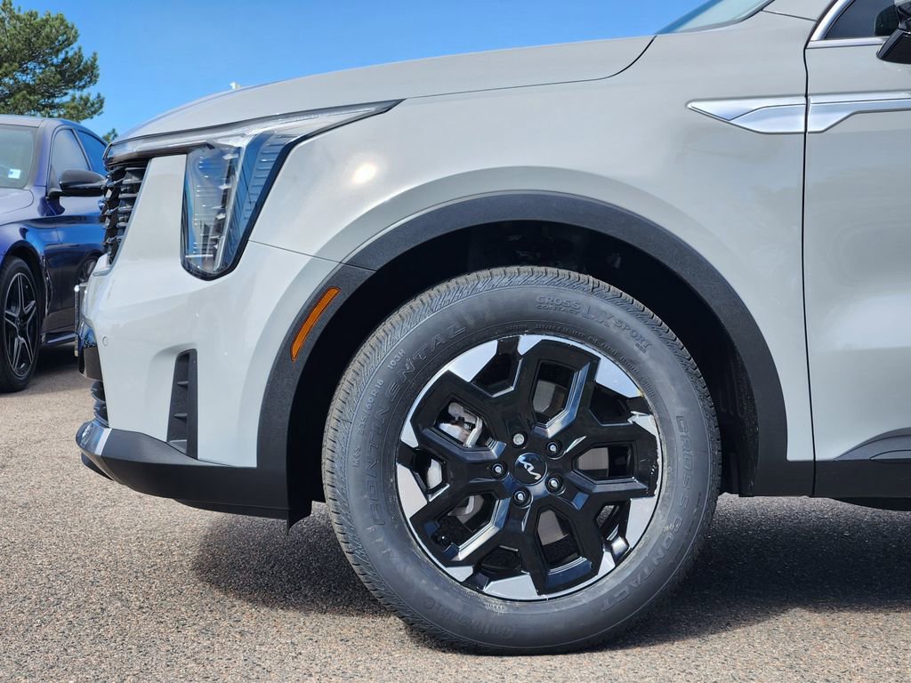 Used 2025 Kia Sorento S w/ Panoramic Sunroof Package image 9