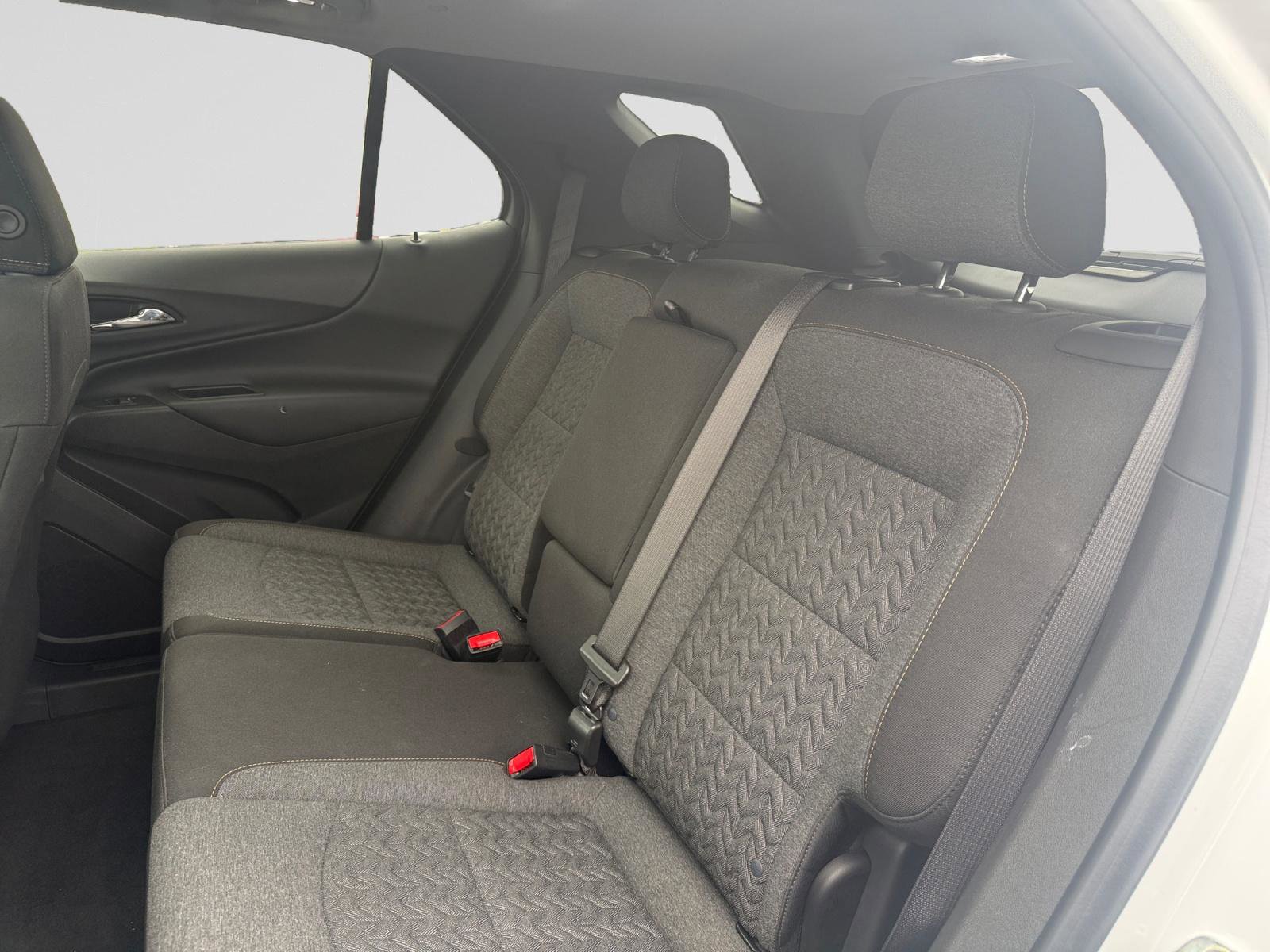 Used 2022 Chevrolet Equinox LT AWD/4WD image 13