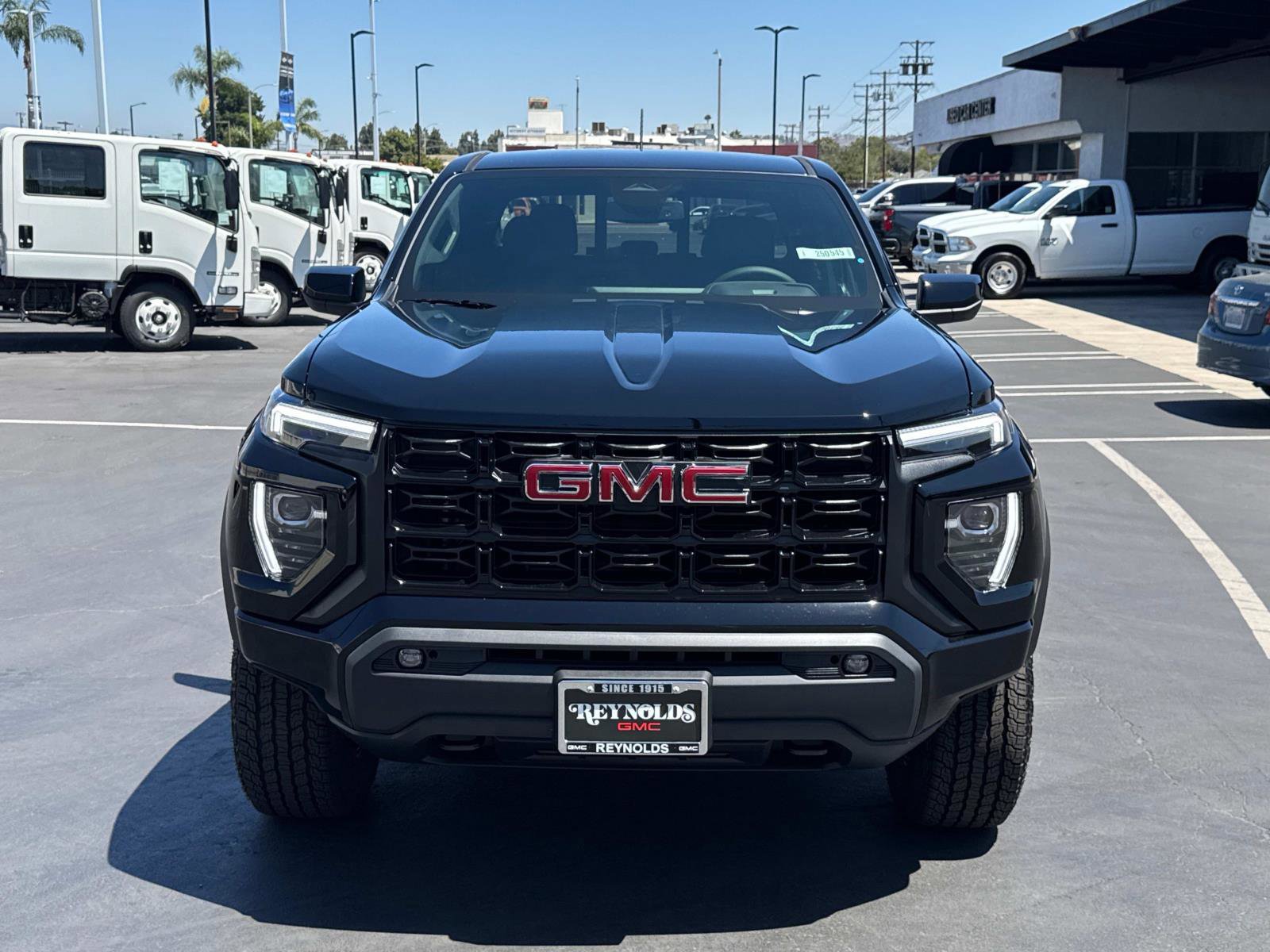 New 2025 GMC Canyon Elevation w/ Convenience Package image 2