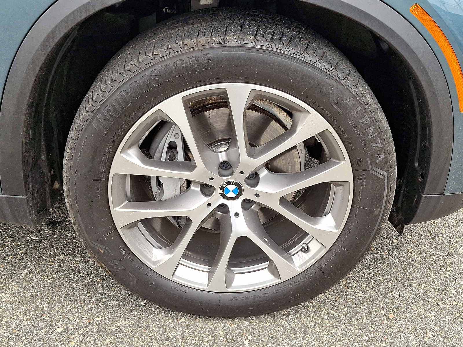Used 2025 BMW X5 xDrive40i w/ Premium Package AWD/4WD image 8