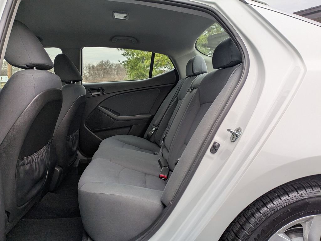 Used 2015 Kia Optima LX w/ LX Convenience Package image 9