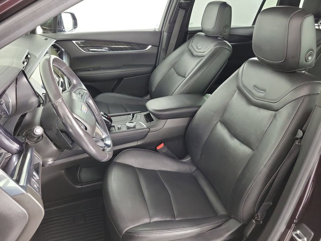 Used 2020 Cadillac XT6 Premium Luxury FWD image 17