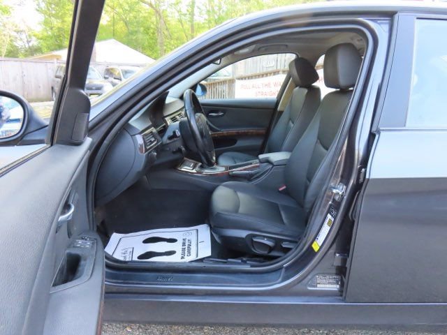 Used 2006 BMW 325i Sedan RWD image 16
