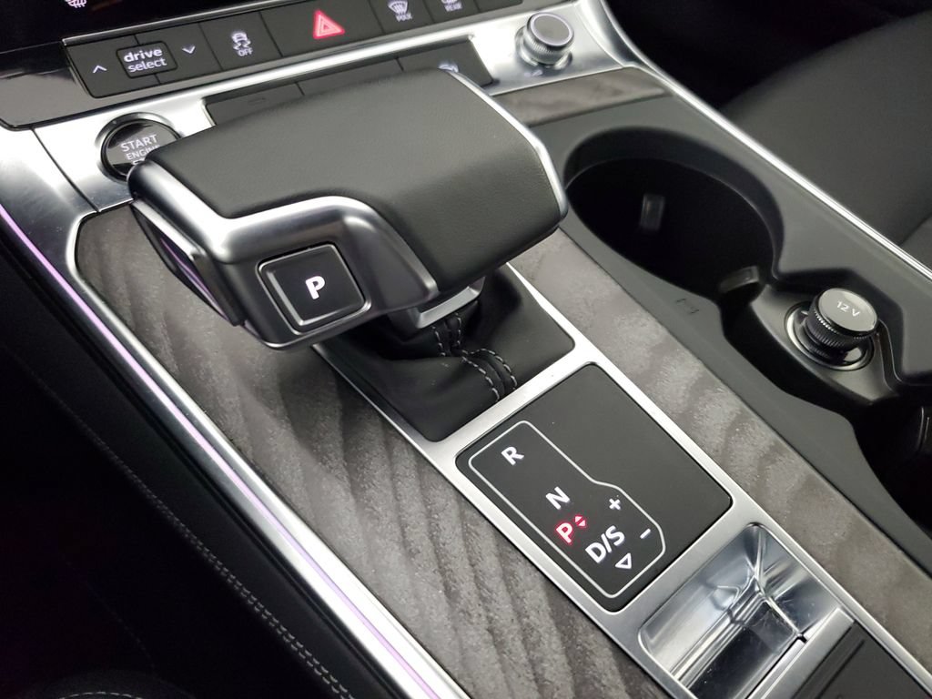 Used 2025 Audi A6 Premium Plus AWD/4WD image 32