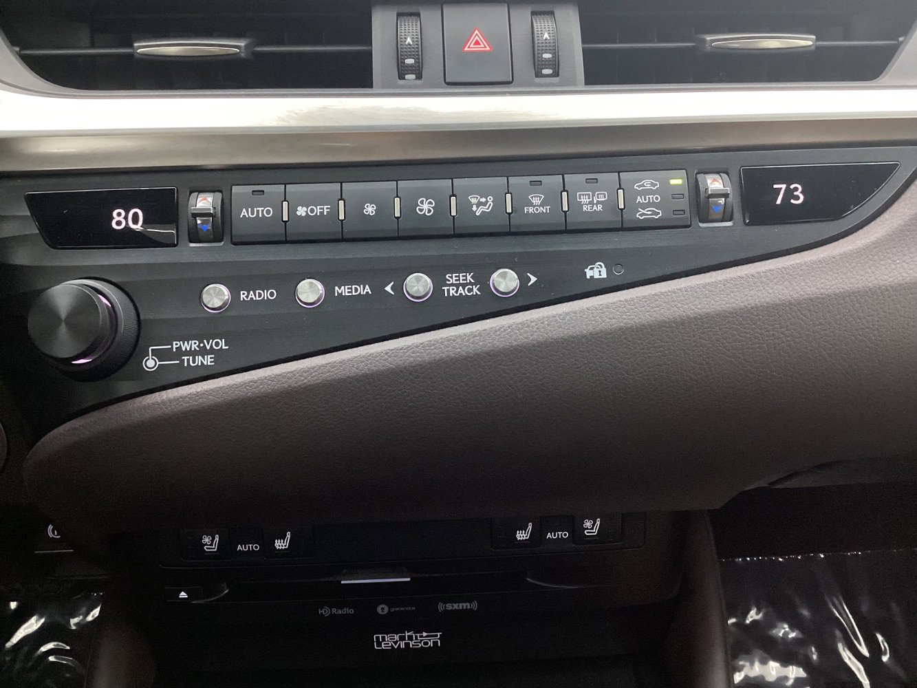 Used 2020 Lexus ES 300h w/ Premium Package image 35