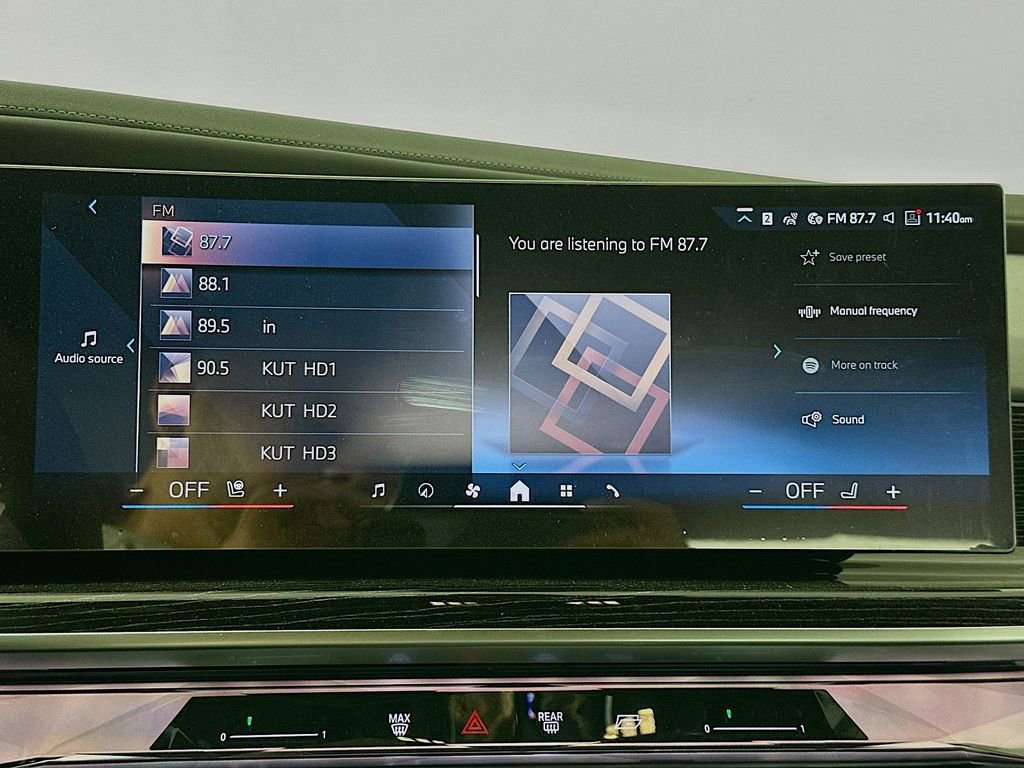 New 2026 BMW 750e xDrive w/ Executive Package image 11