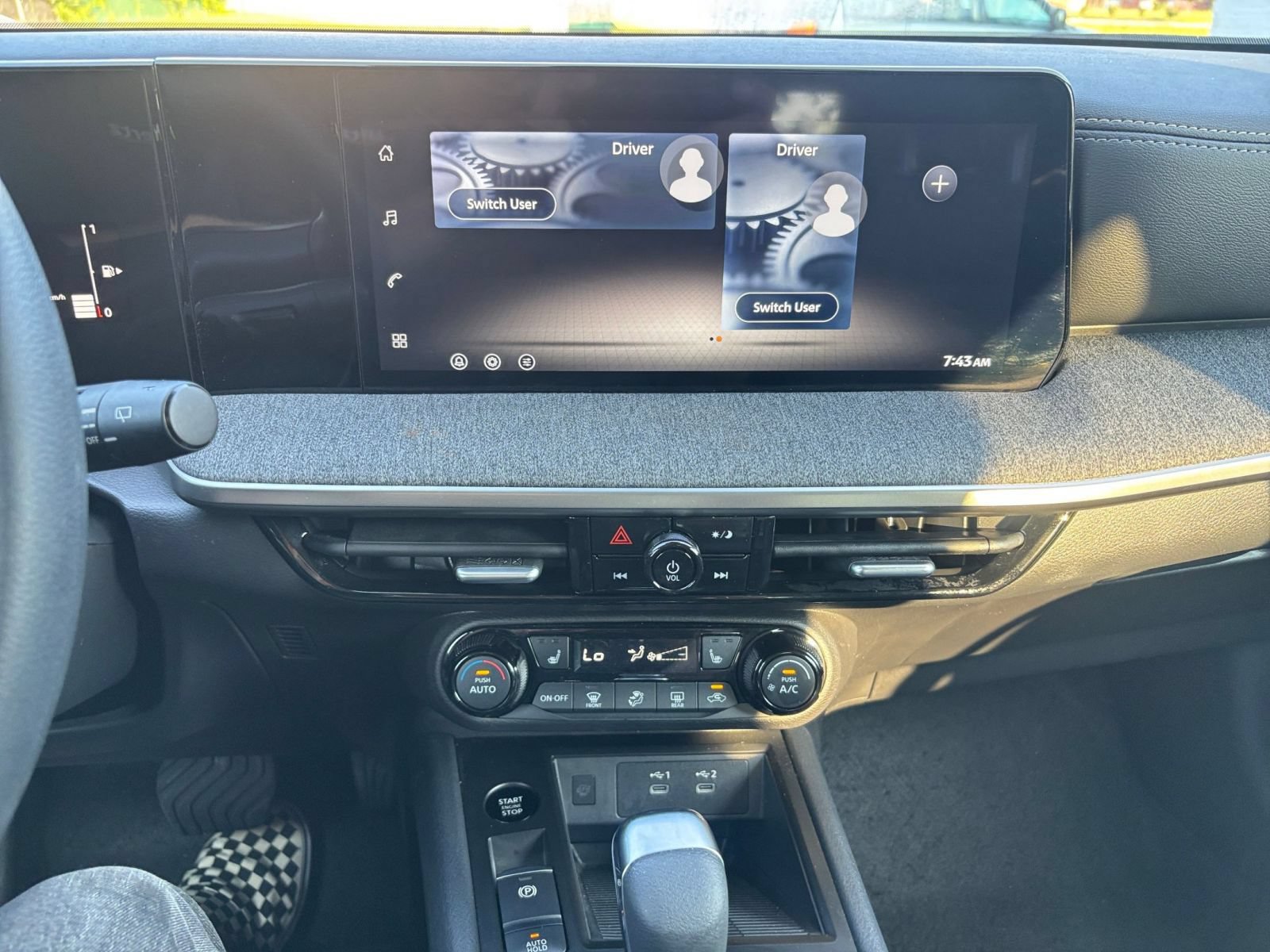 Used 2026 Nissan Kicks SV w/ Cold Weather Package FWD image 17