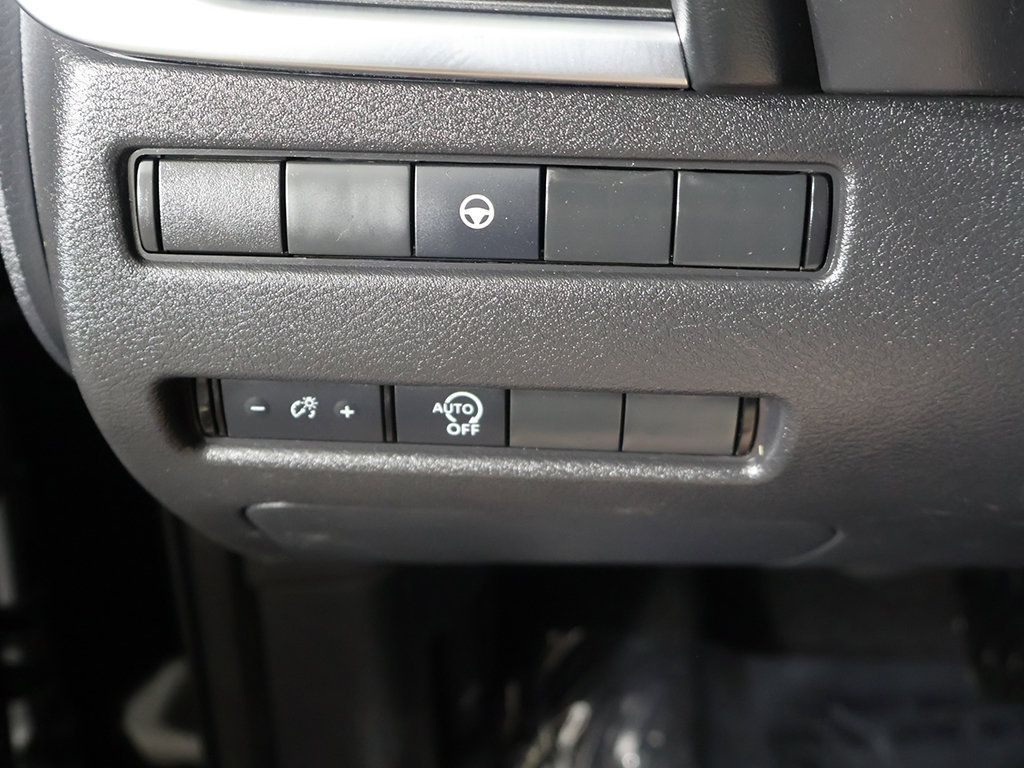 Used 2023 Nissan Rogue SV AWD/4WD image 31