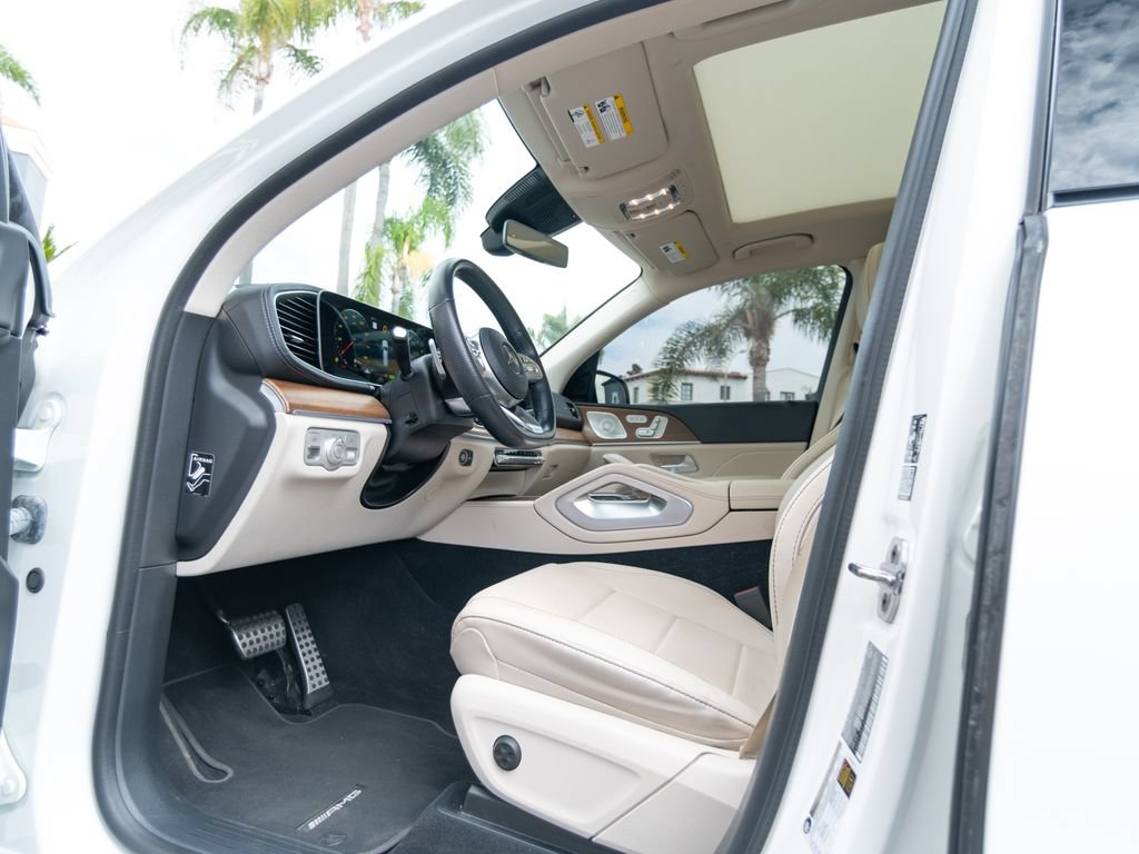 Used 2023 Mercedes-Benz GLS 450 4MATIC image 24