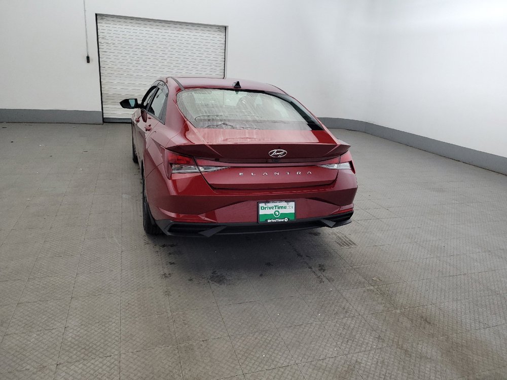 Used 2023 Hyundai Elantra SEL FWD image 6